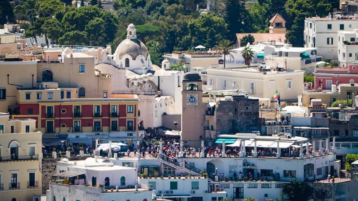 Capri oltre il lusso: i quartieri più autentici e la vita locale